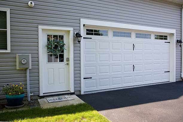 24/7 Emergency Garage Door Panel Replacement experts in Herald Harbor, MD